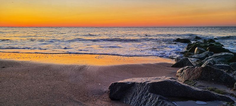 Sunsets Draw Everyone Outside Sunsets Draw Everyone Outside