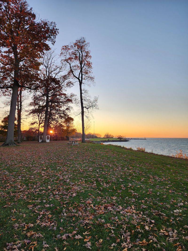 Sunsets Over Lake Erie Sunsets Over Lake Erie