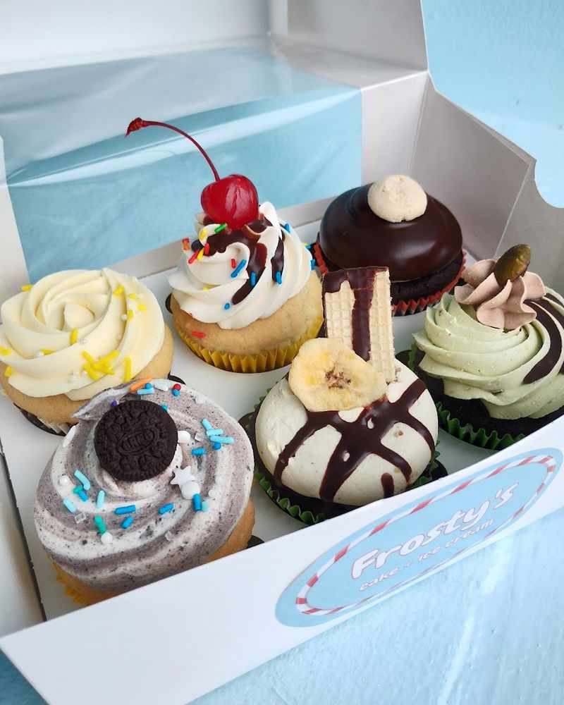 Frosty's Cake and Ice Cream, Lakewood