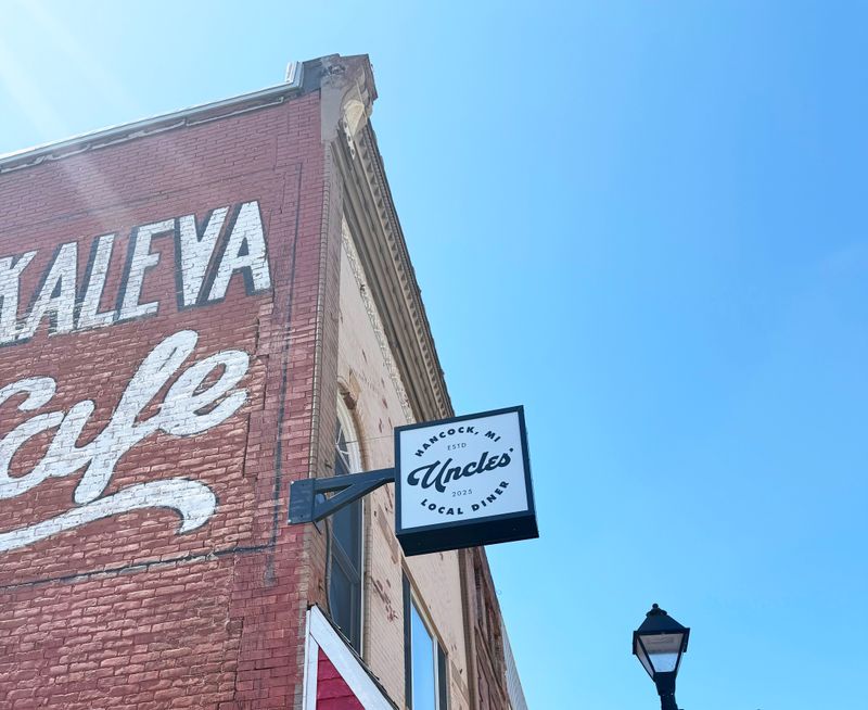 Uncles' Local Diner — Hancock