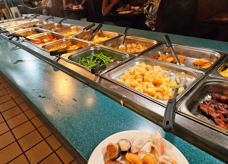Super Buffet, Elkins