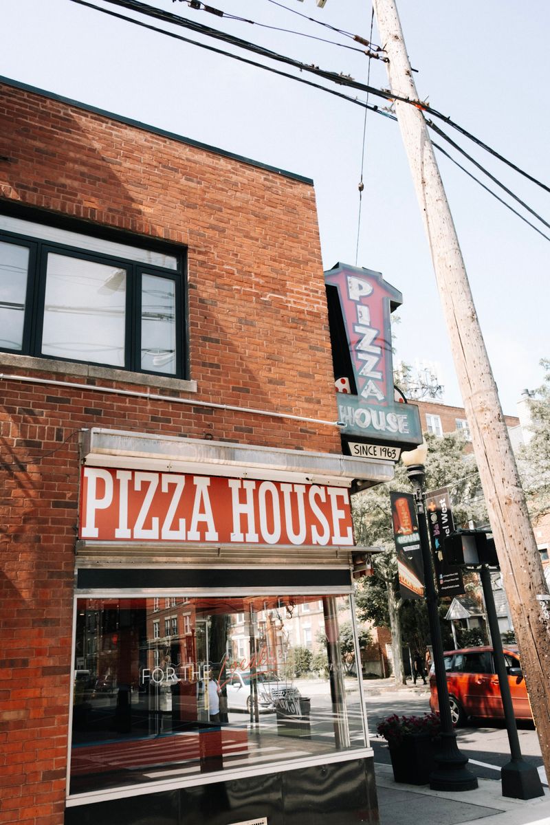 Pizza House, New Haven
