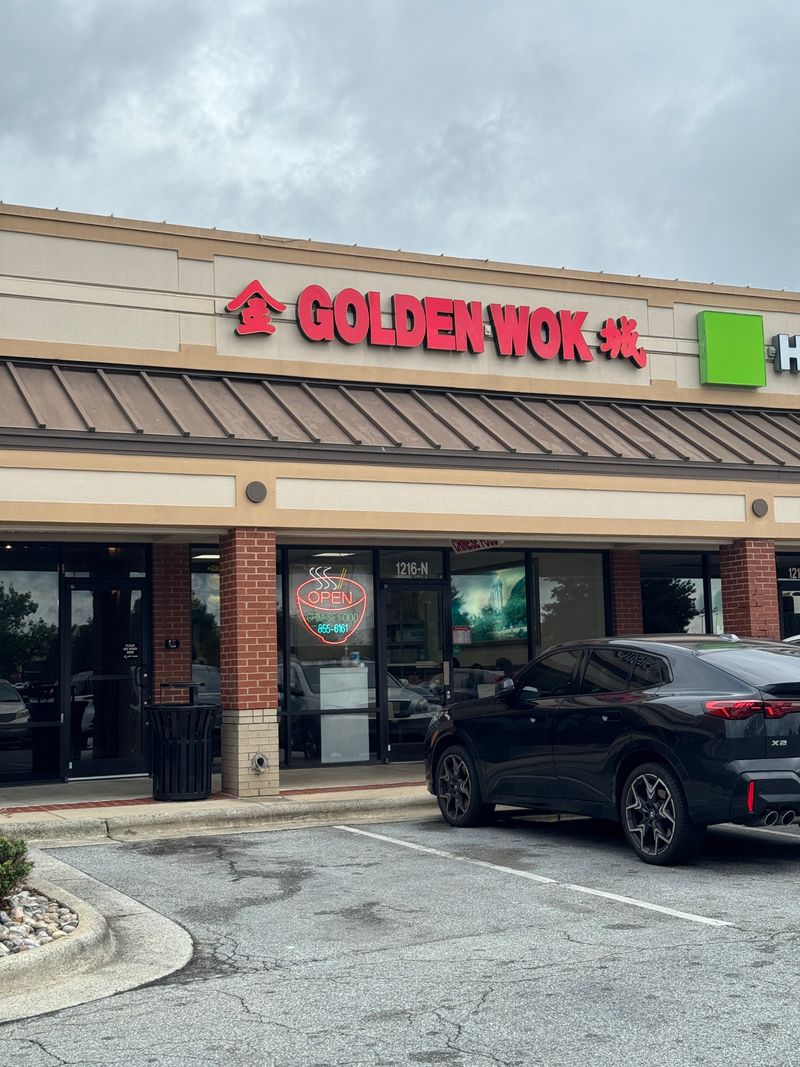 Golden Wok Restaurant – Greensboro, North Carolina