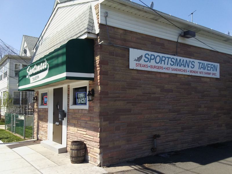 Sportsmans' Tavern — Garfield