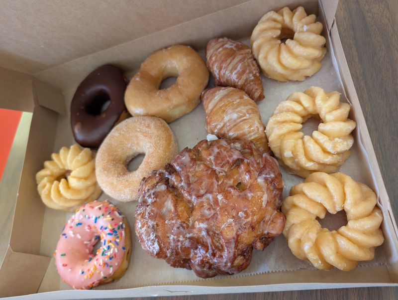 Hole In One Donuts – Tampa (N Florida Avenue shop)