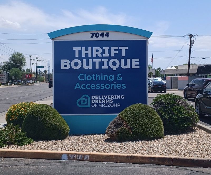 The Hours That Challenge Working Shoppers