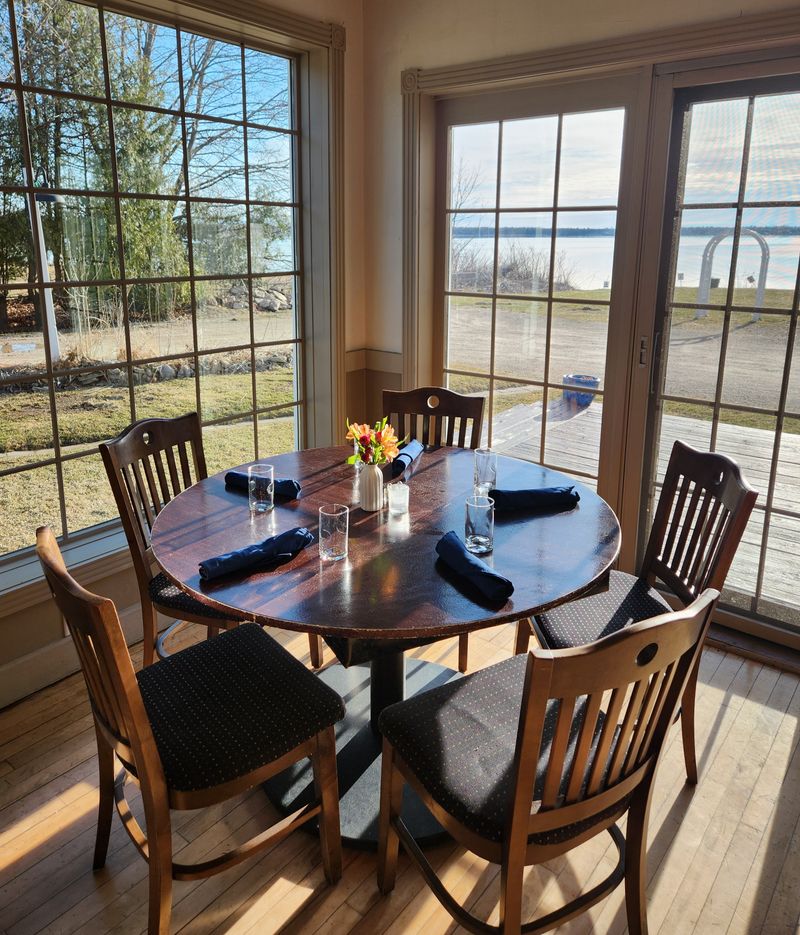 Cozy Atmosphere with Upscale Touches