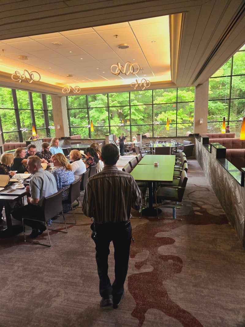 Brunch That's Worth Setting Your Alarm