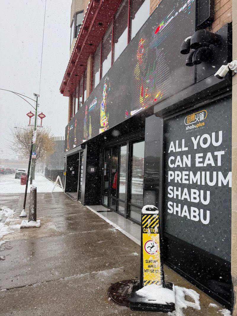 Shabu Plus Rotary Hot Pot – Chinatown