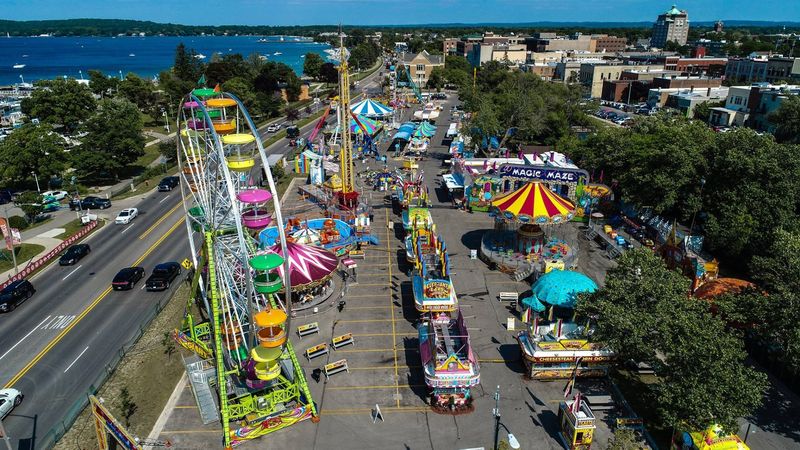 Planning Logistics Parking Shade Timing