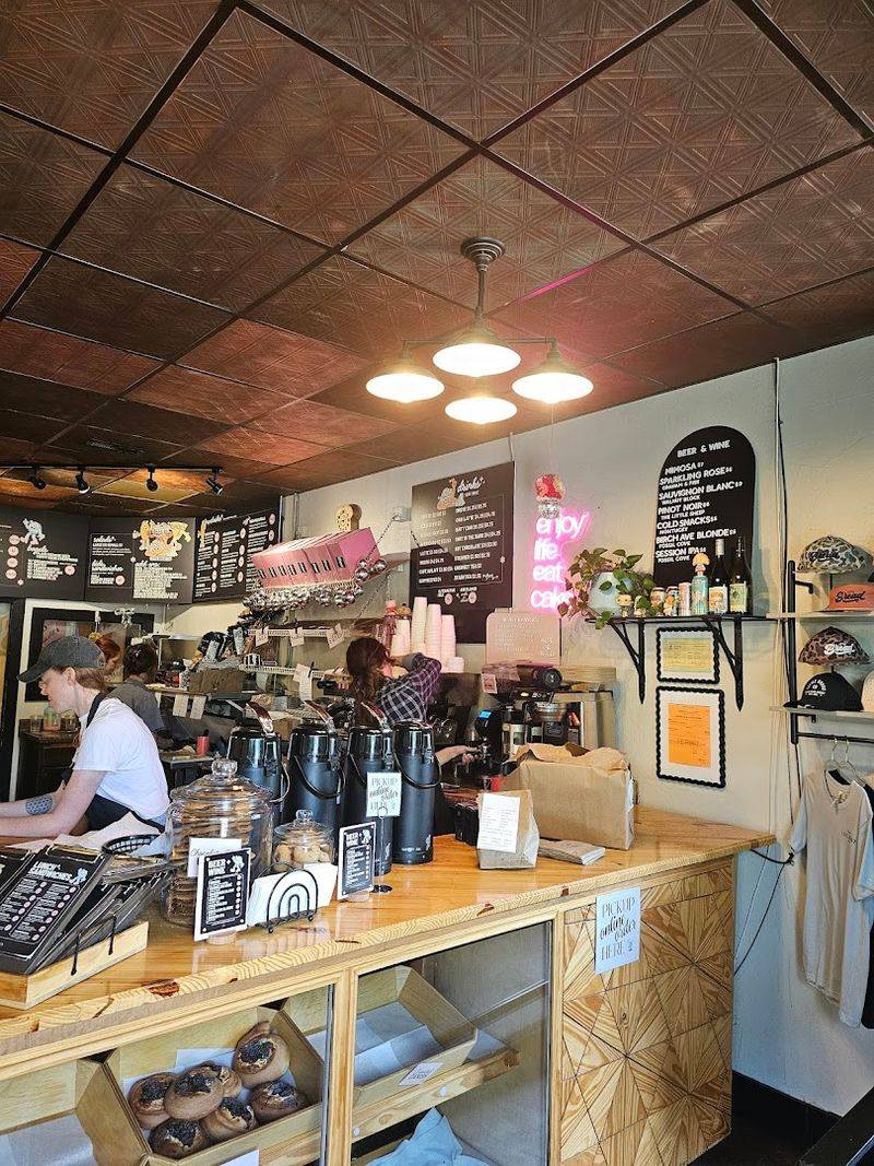 Weekend Rush And The Art Of Getting There Early