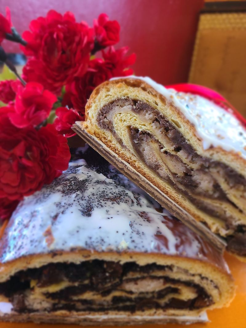 Sweet Endings And Take-Home Treats