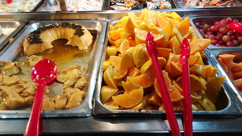Sweet Endings At The Dessert And Fruit Bar Sweet Endings At The Dessert And Fruit Bar