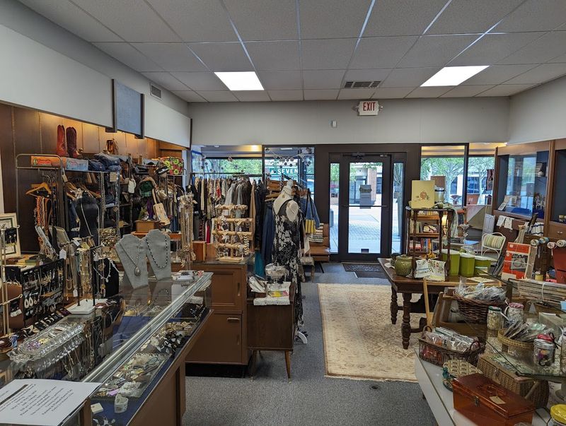 Lost Art Studio and Vintage, Lewistown