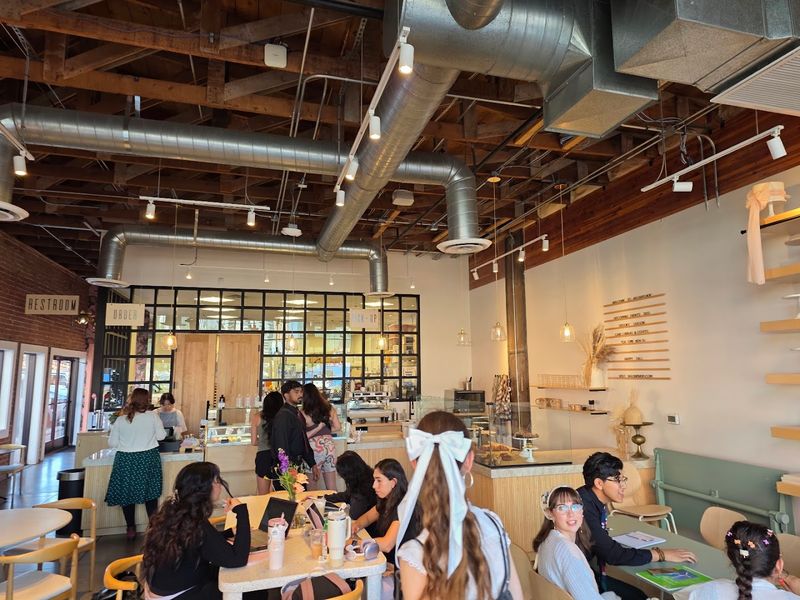 Why A Flourshop Is Already Becoming A Phoenix Favorite Worth Knowing