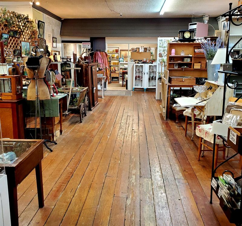Sweet William Antique Mall, Colorado Springs