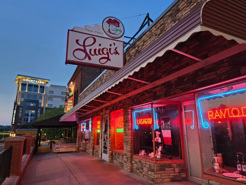 Luigi's Restaurant, Akron, Ohio