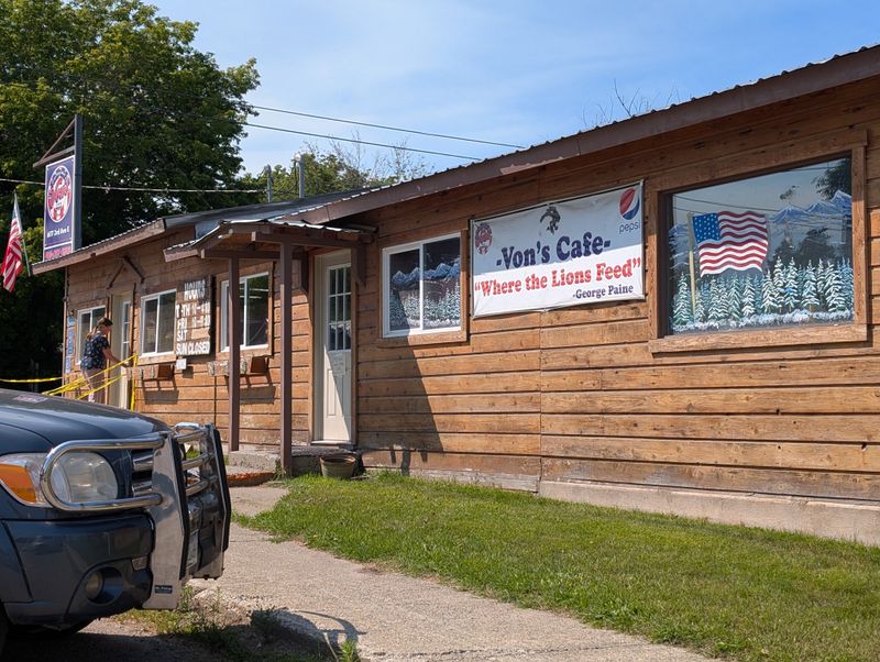 Polebridge Mercantile — Polebridge