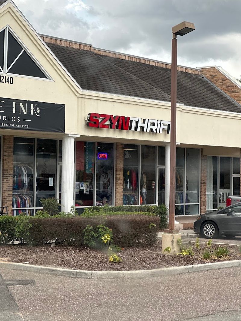 Szyn Thrift + Vintage, Orlando Szyn Thrift + Vintage, Orlando