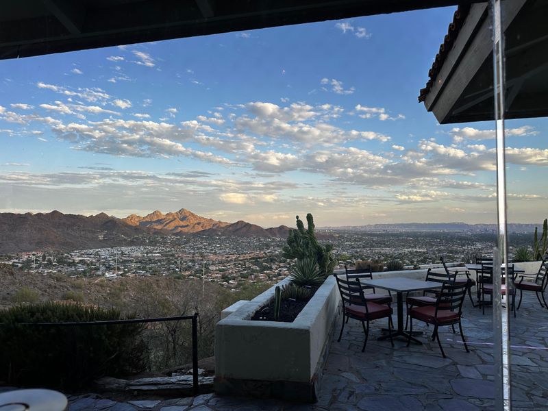 Different Pointe Of View - Phoenix