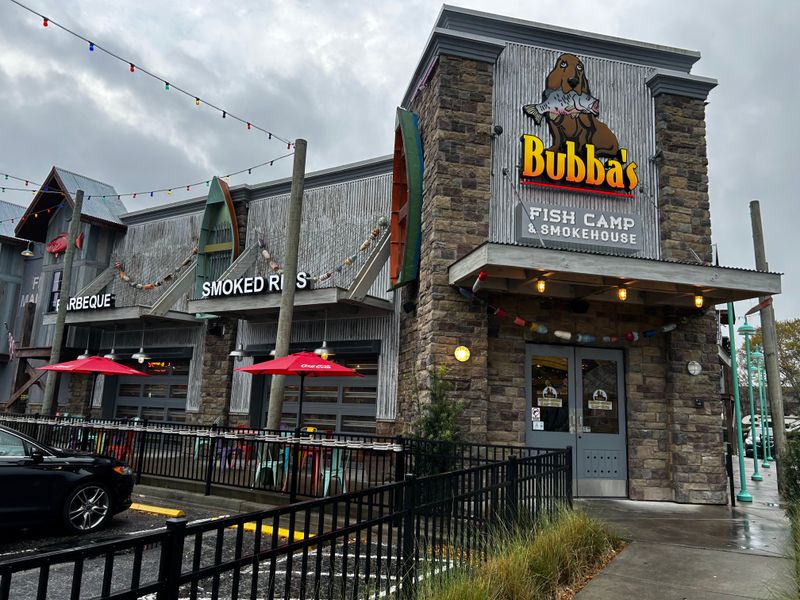 Bubba’s Fish Camp & Smokehouse