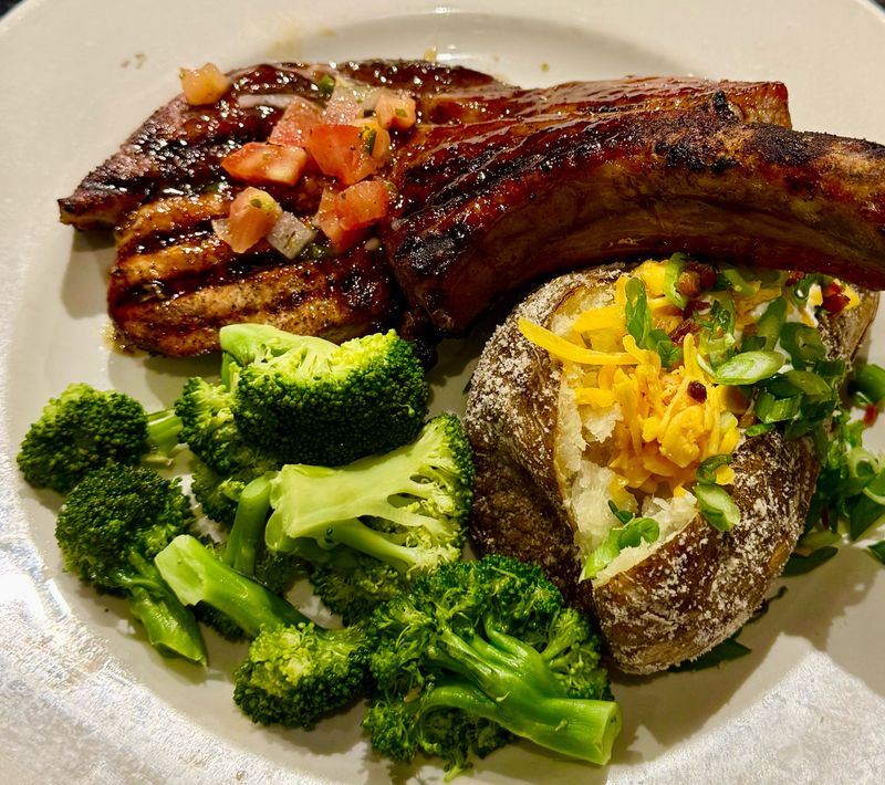 Firebirds Wood Fired Grill (Peoria)