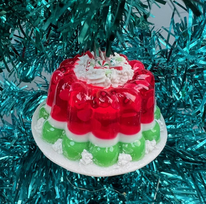 Jiggly Jell-O Molds