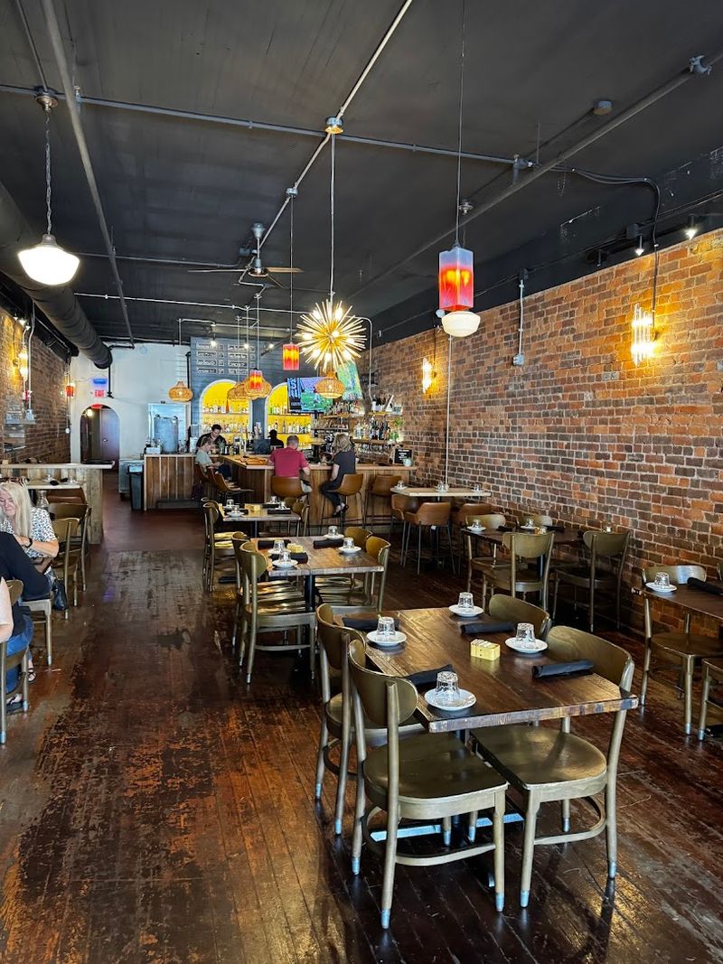 Table Mesa Bistro