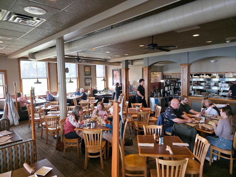 Rose’s on Reeds Lake