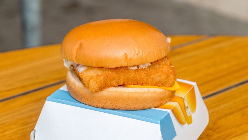 McDonald's Hula Burger - Pineapple Patty Disaster