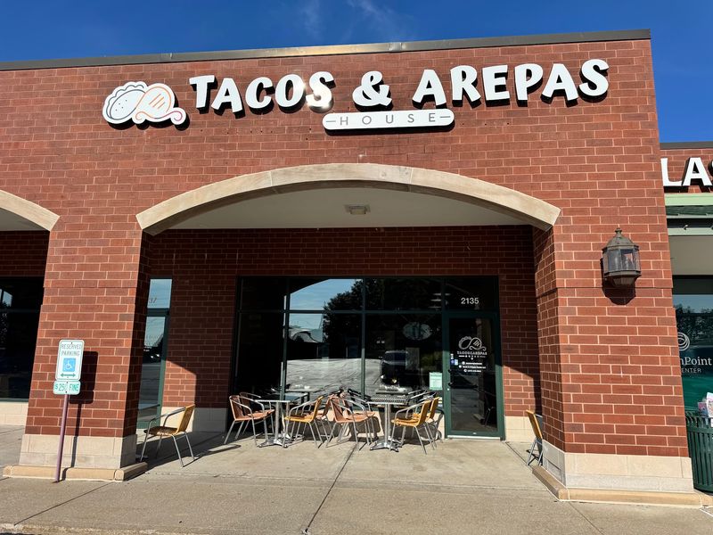 Tacos & Arepas House, Champaign, IL