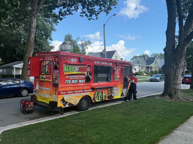 Alos Tacos Food Truck