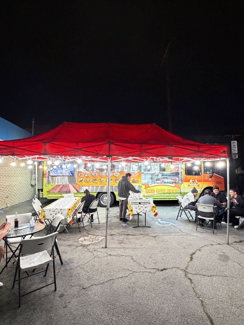 Chiquis Taco Truck – Los Angeles