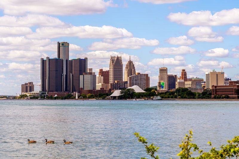 Detroit Riverfront And Belle Isle