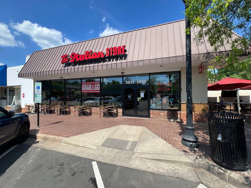 The Italian Store – Arlington