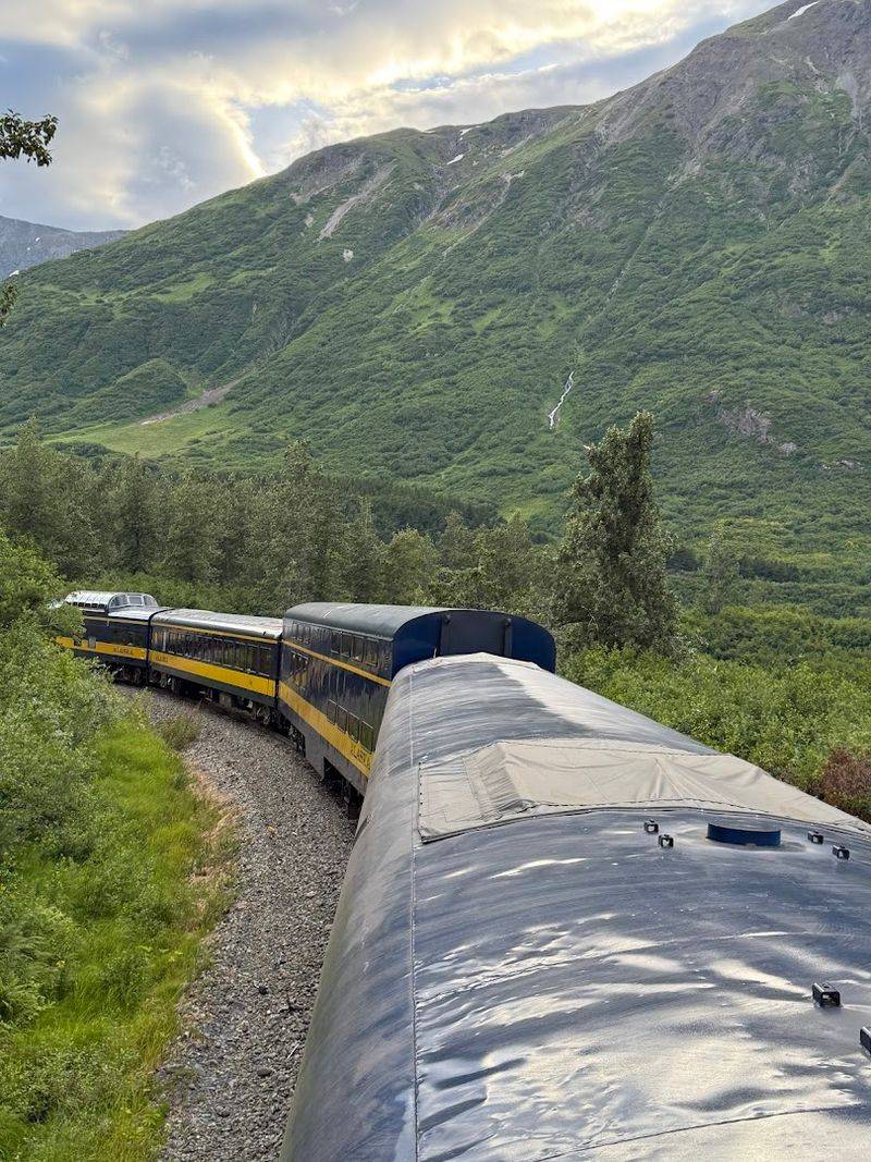 Take The Coastal Classic Train To Seward 