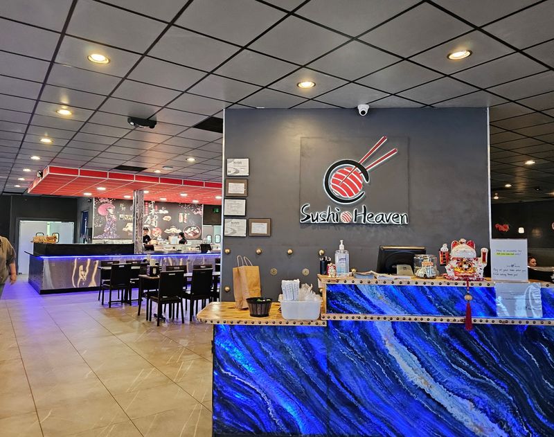 Takeout Exists, But Dine-In Is Where The Deal Lives Takeout Exists, But Dine-In Is Where The Deal Lives