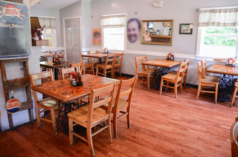 Jake's Place Restaurant & Market — Ashland