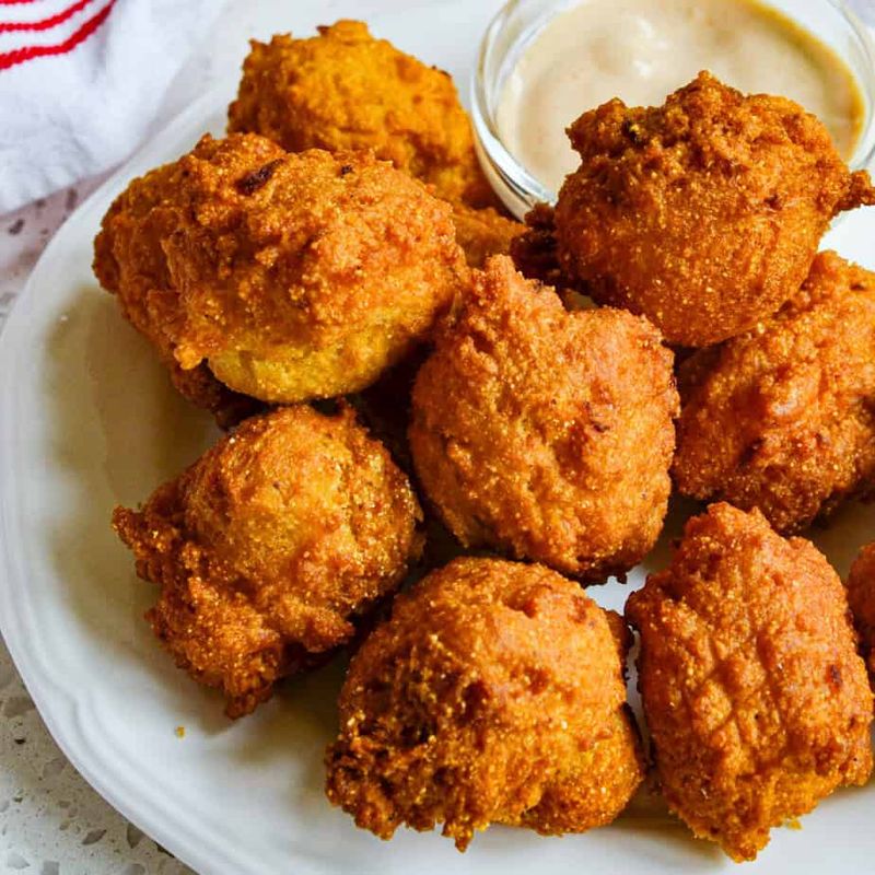 Crunchy Cornmeal Hushpuppies