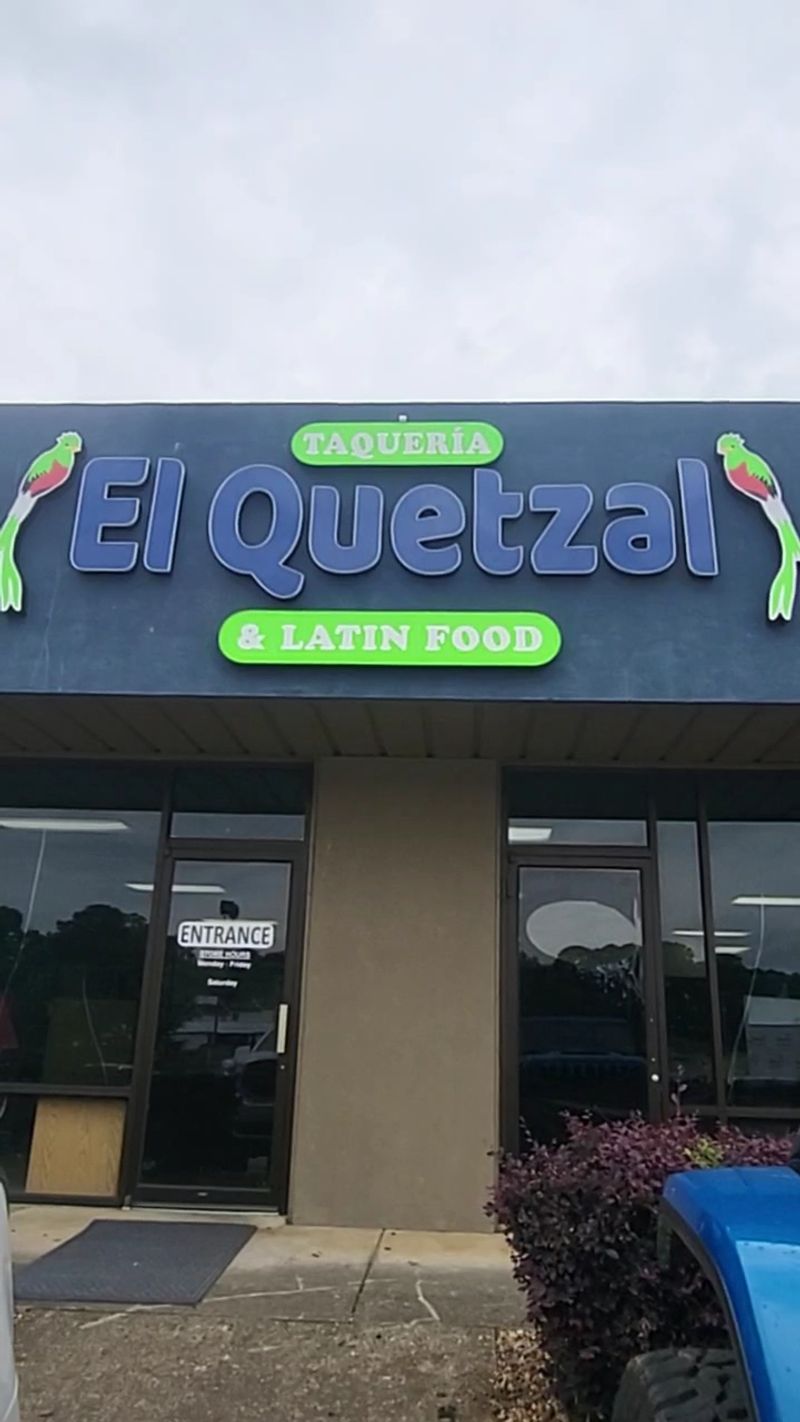 Taquería El Quetzal, Benton