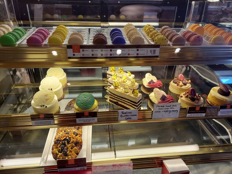 Tarts That Look Like Tiny Works Of Art