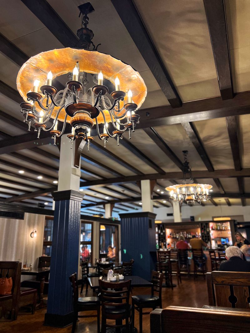 The National Exemplar (Mariemont / Mariemont Inn)