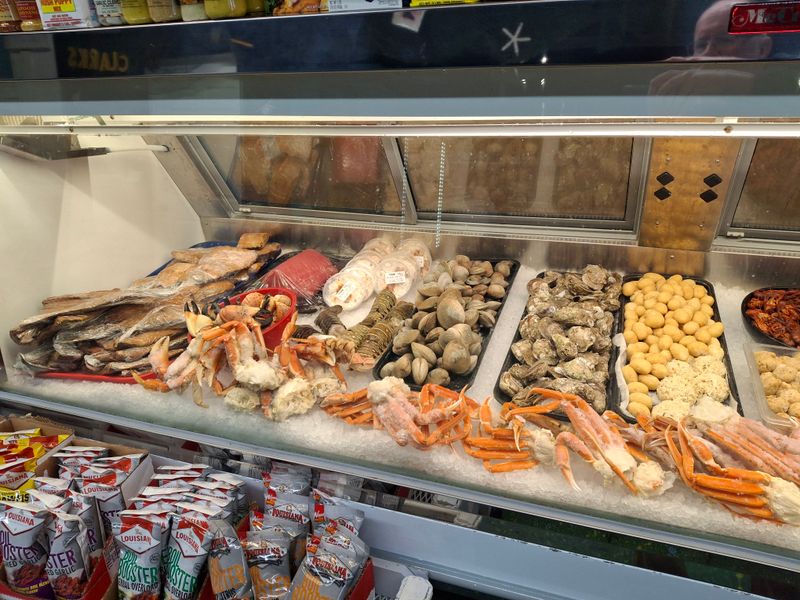 Service, Staff Interaction, And Vibe