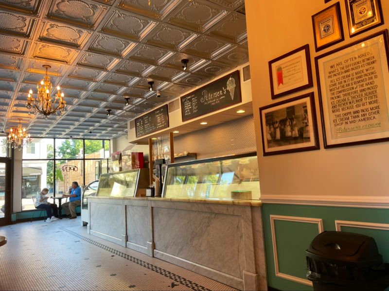 Service Style And Staff Interaction