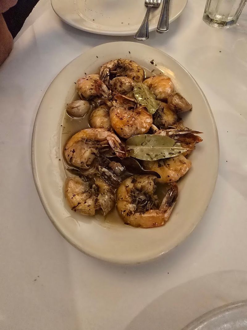 Taste The Rustic Appeal Of Shrimp Mosca