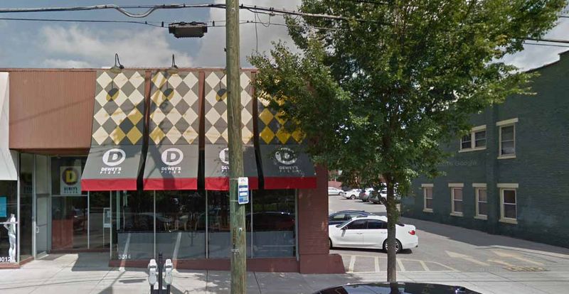 Dewey's Pizza (Oakley Square), Cincinnati