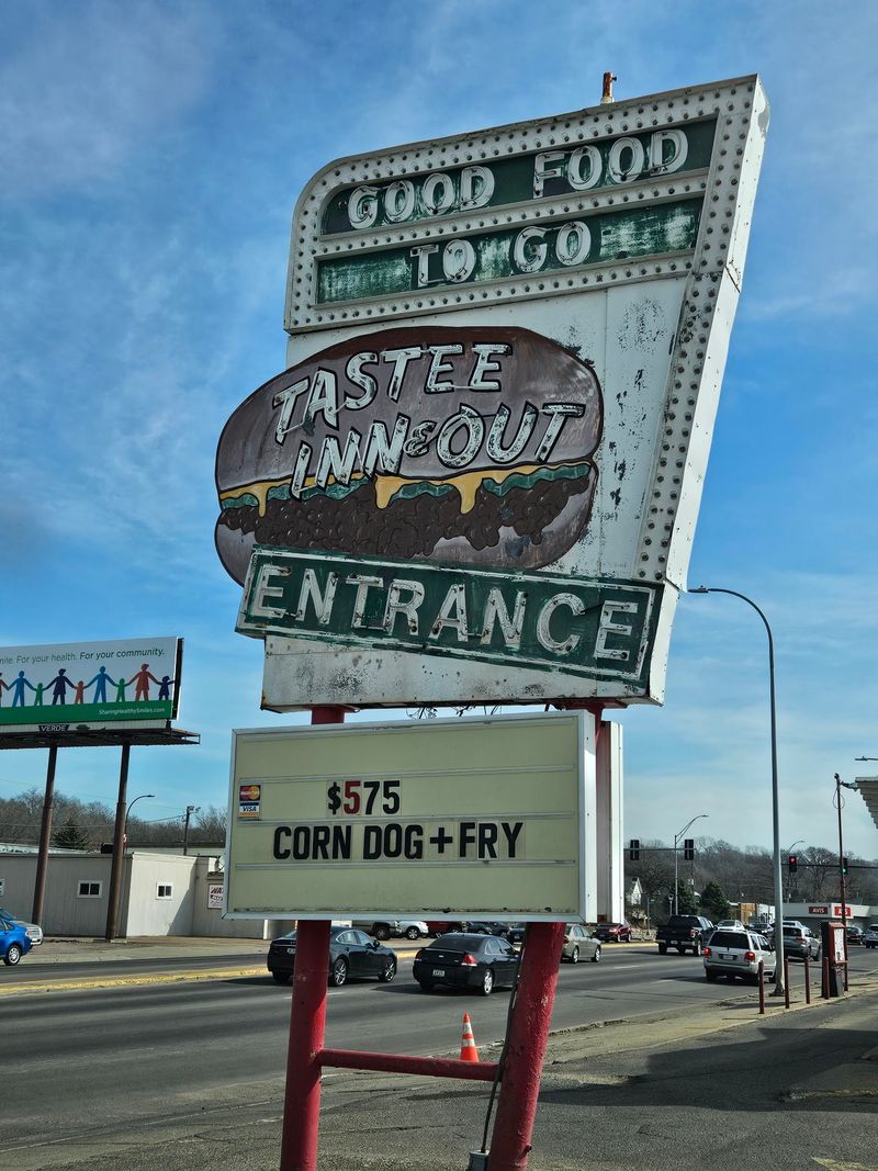 Tastee Inn And Out