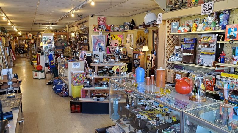 Browsing The Hermann Antique Shops