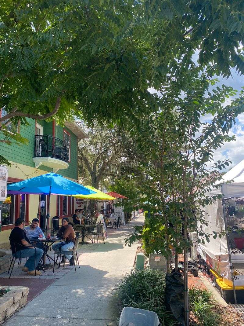 Tasty Bites And Lakeside Dining