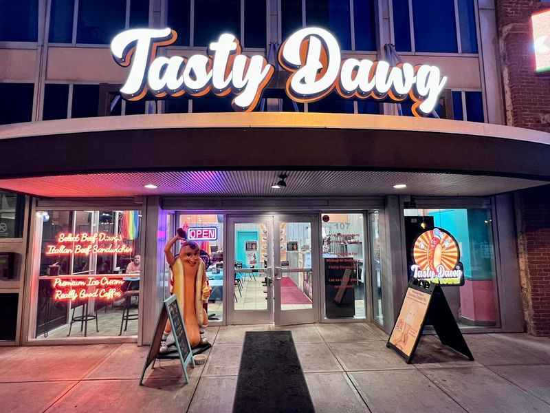 Tasty Dawg, Columbus